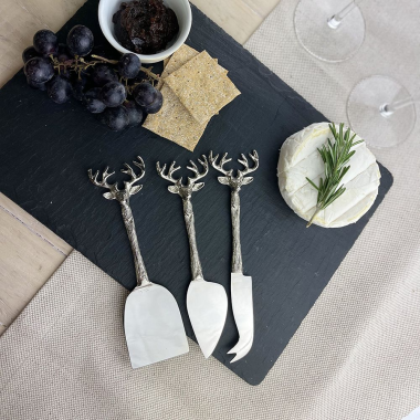 Stag cheese knife set